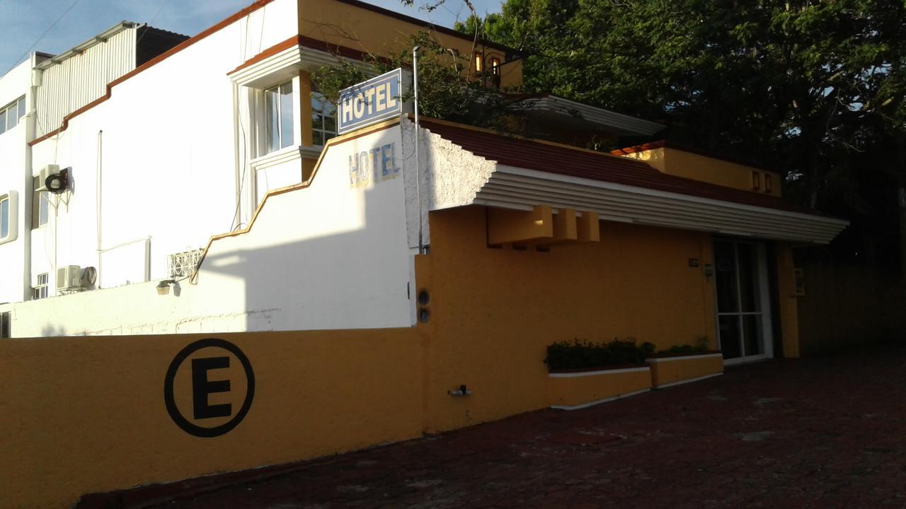 Hotel Posada Cancunコアツァコアルコス エクステリア 写真